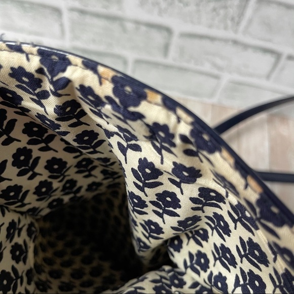 VERA BRADLEY TWIRLY BIRD NAVY WHITE CROSS BODY BAG - Picture 8 of 10